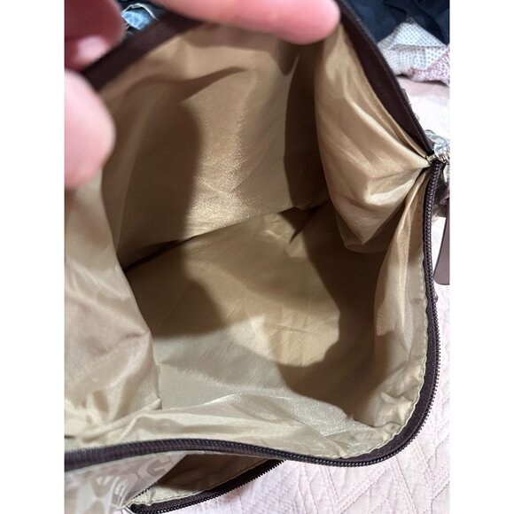 Giani Bernini handbag in beige satiny fabric w/tons of compartments - Picture 6 of 8